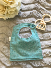 Load image into Gallery viewer, Bucket Hat and Baby Bib set blue stars

